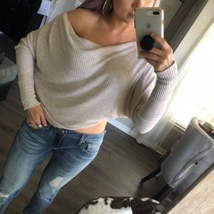 One shoulder crop top